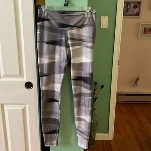 Nike full length leggings. Size med